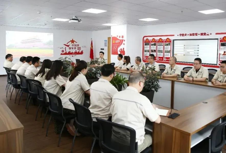 永遠(yuǎn)跟黨走 奮進(jìn)新征程 慶祝建黨100周年-4.jpg